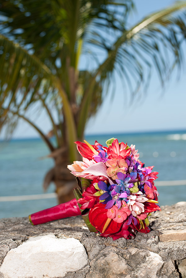 Vow Renewal - Tropical Bouquet - Dreamy Weddings